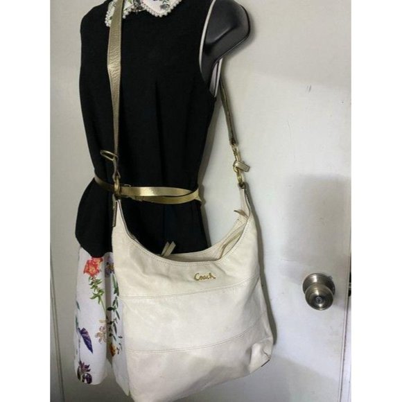 coach white gold leather cross body bag - Picture 7 of 9